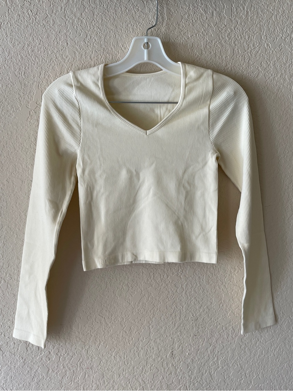 QQQ Long Sleve Ribbed Crop Top Size Medium NWOT
